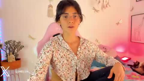 Snapshot of princessluna_14 chatting on 07/10/26, 09:50 princessluna_14 online show from 07/10/26, 09:50