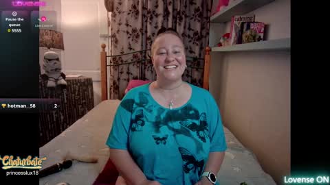 Snapshot of princesslux18 chatting on 02/15/25, 08:22 Lux Alot Luxi online show from 02/15/25, 08:22