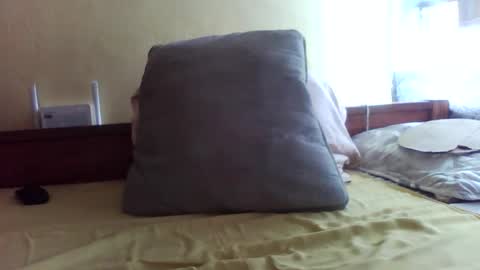 Snapshot of princessmiles2 chatting on 04/23/26, 10:25 phelly online show from 04/23/26, 10:25