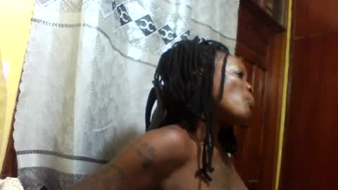 Snapshot of princessmiles2 chatting on 07/15/26, 06:24 phelly online show from 07/15/26, 06:24