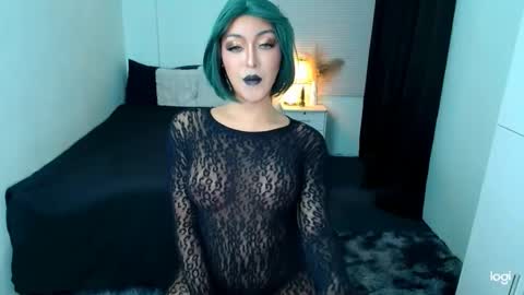 Snapshot of princessofcums69 chatting on 03/04/25, 08:13 Love online show from 03/04/25, 08:13