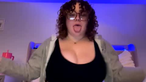 Snapshot of princesssjesss chatting on 10/15/25, 05:29 princesssjesss online show from 10/15/25, 05:29