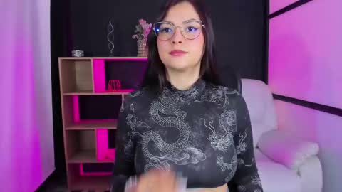    online show from 10/26/25, 08:37