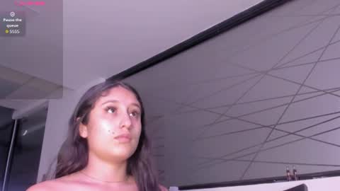 Snapshot of princesstina06 chatting on 06/18/26, 10:47 Valentina online show from 06/18/26, 10:47