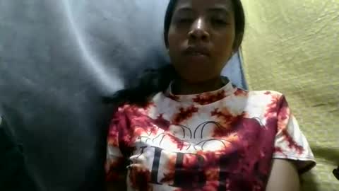 prisca880319 online show from 04/24/26, 07:27