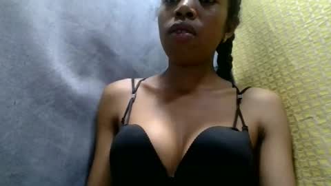 prisca880319 online show from 05/01/26, 02:38