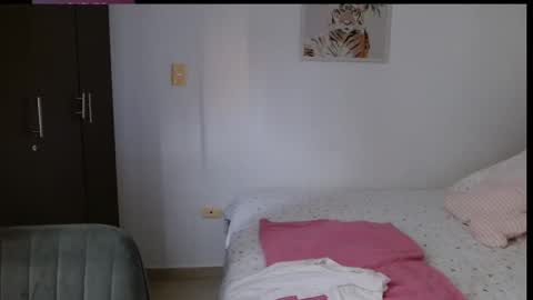 Marcela online show from 10/20/25, 07:03