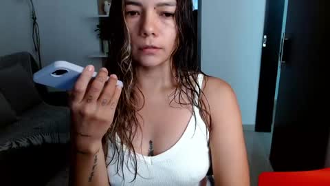 Marcela online show from 05/09/26, 07:19