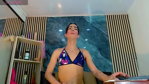 priscilarainbow online show from 11/09/25, 09:35