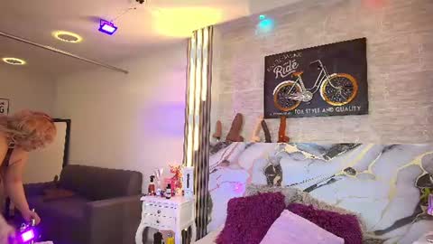 Snapshot of prishaa chatting on 06/26/26, 03:16 PRISHArMANA online show from 06/26/26, 03:16