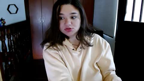 Snapshot of prismm_ chatting on 11/22/25, 02:27 prismm_ online show from 11/22/25, 02:27