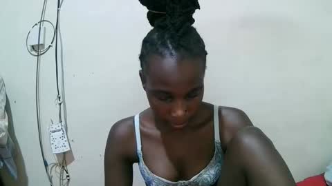 pritty_amber online show from 04/24/26, 08:50