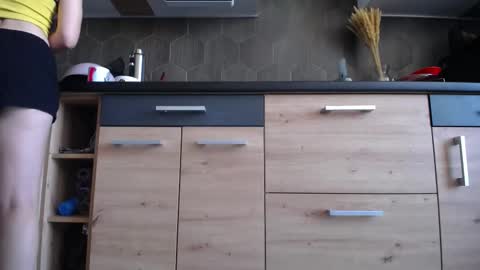 Snapshot of private_space chatting on 09/11/25, 08:03 Space online show from 09/11/25, 08:03