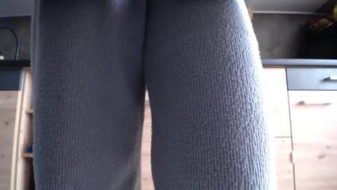 Snapshot of private_space chatting on 10/09/25, 07:17 Space online show from 10/09/25, 07:17