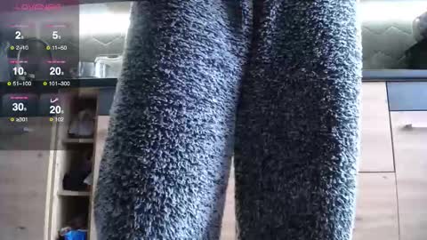 Snapshot of private_space chatting on 10/22/25, 08:47 Space online show from 10/22/25, 08:47