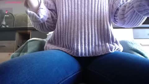 Snapshot of private_space chatting on 10/23/25, 06:45 Space online show from 10/23/25, 06:45