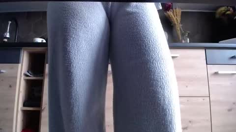 Snapshot of private_space chatting on 11/11/25, 07:30 Space online show from 11/11/25, 07:30