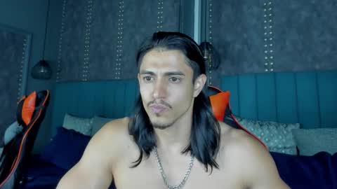 Snapshot of privilegewc chatting on 10/25/25, 05:59 privilegewc online show from 10/25/25, 05:59