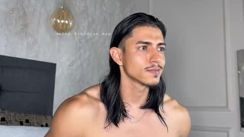 Snapshot of privilegewc chatting on 11/29/25, 01:19 privilegewc online show from 11/29/25, 01:19