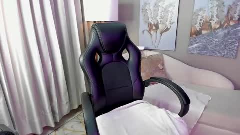 Priya Rose online show from 02/22/25, 09:37