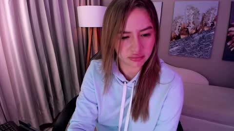 Snapshot of priya_rose chatting on 03/11/25, 08:31 Priya Rose online show from 03/11/25, 08:31