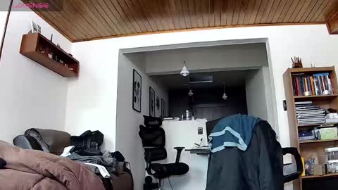 Probardetodo independent model online show from 10/05/25, 11:08