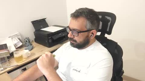 Snapshot of professional_manbd chatting on 02/01/26, 11:03 Professional manBD online show from 02/01/26, 11:03