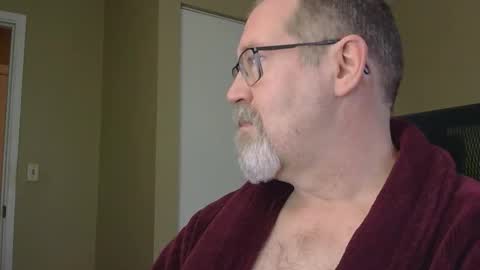 Snapshot of professor21255 chatting on 04/14/26, 12:00 professor21255 online show from 04/14/26, 12:00