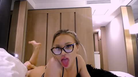 Barbara online show from 12/28/24, 12:47