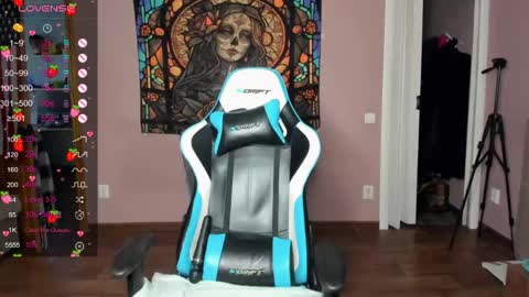 Snapshot of project_hisoka44 chatting on 04/13/26, 01:33 Di online show from 04/13/26, 01:33