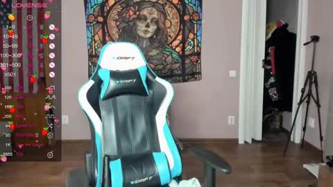 Snapshot of project_hisoka44 chatting on 04/16/26, 08:26 Di online show from 04/16/26, 08:26