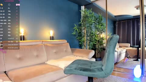 Snapshot of project_raven chatting on 01/25/25, 08:42 Raven  but you can call me sweetie or honey too  online show from 01/25/25, 08:42