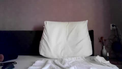 Snapshot of projectxx304379 chatting on 01/14/26, 01:17 projectxx304379 online show from 01/14/26, 01:17