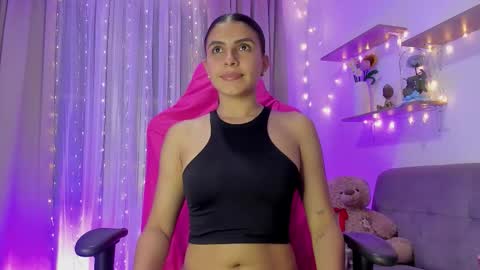    INDEPENDENT MODEL online show from 02/01/26, 04:33