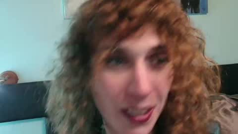 prxscillia_tx online show from 12/01/25, 05:07