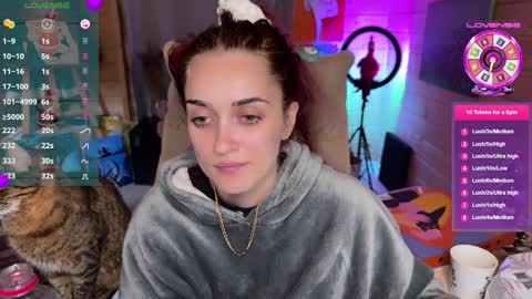 Snapshot of ps4pro chatting on 12/19/24, 01:28 Queen of Pain online show from 12/19/24, 01:28