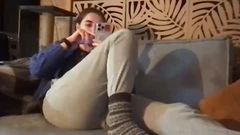 Snapshot of ps4pro chatting on 01/12/25, 08:03 Queen of Pain online show from 01/12/25, 08:03