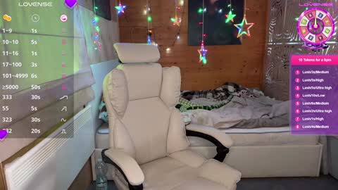 Snapshot of ps4pro chatting on 01/20/25, 10:51 Queen of Pain online show from 01/20/25, 10:51