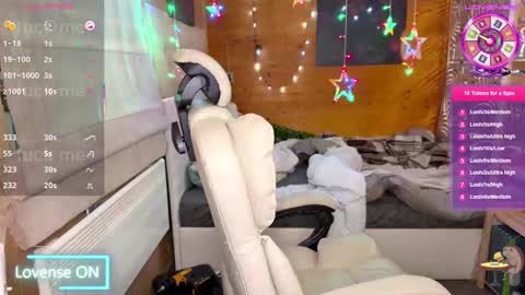 Snapshot of ps4pro chatting on 02/13/25, 12:21 Queen of Pain online show from 02/13/25, 12:21