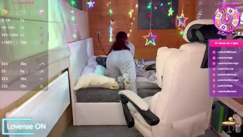 Snapshot of ps4pro chatting on 02/17/25, 09:56 Queen of Pain online show from 02/17/25, 09:56