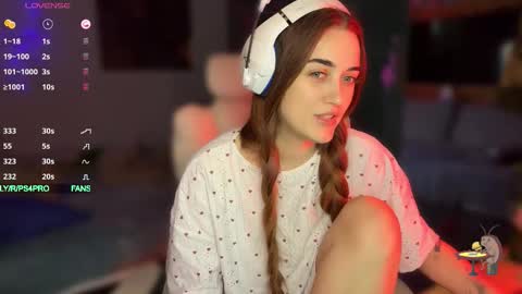 Queen of Pain online show from 11/03/25, 05:42