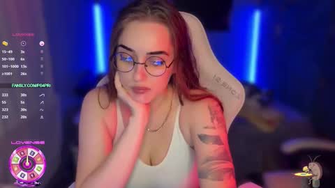 Queen of Pain online show from 12/19/25, 05:14