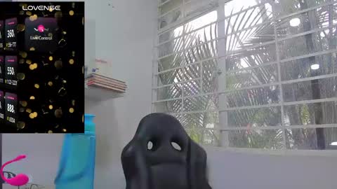 psique_naughty2 online show from 02/05/25, 09:29