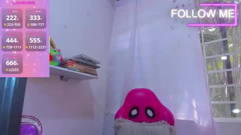 psique_naughty2 online show from 01/09/26, 05:37