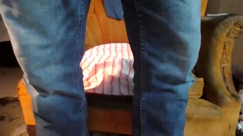 Snapshot of pspee313 chatting on 04/18/26, 01:09 pspee313 online show from 04/18/26, 01:09