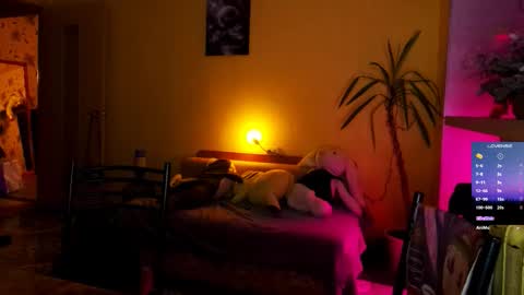 LUCY -----    online show from 02/18/26, 11:50