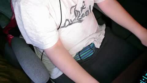 your mysterious man online show from 04/17/26, 02:25