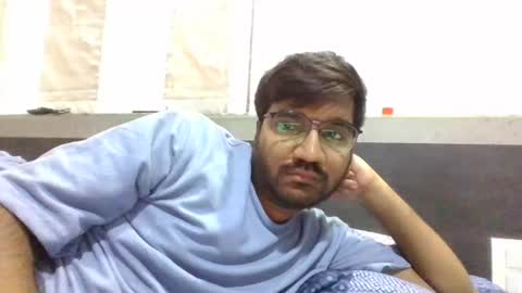 Snapshot of ptl1711 chatting on 12/04/24, 10:57 ptl1711 online show from 12/04/24, 10:57