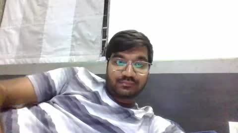 Snapshot of ptl1711 chatting on 01/24/25, 04:39 ptl1711 online show from 01/24/25, 04:39