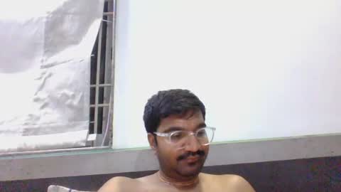 Snapshot of ptl1711 chatting on 04/30/26, 04:13 ptl1711 online show from 04/30/26, 04:13
